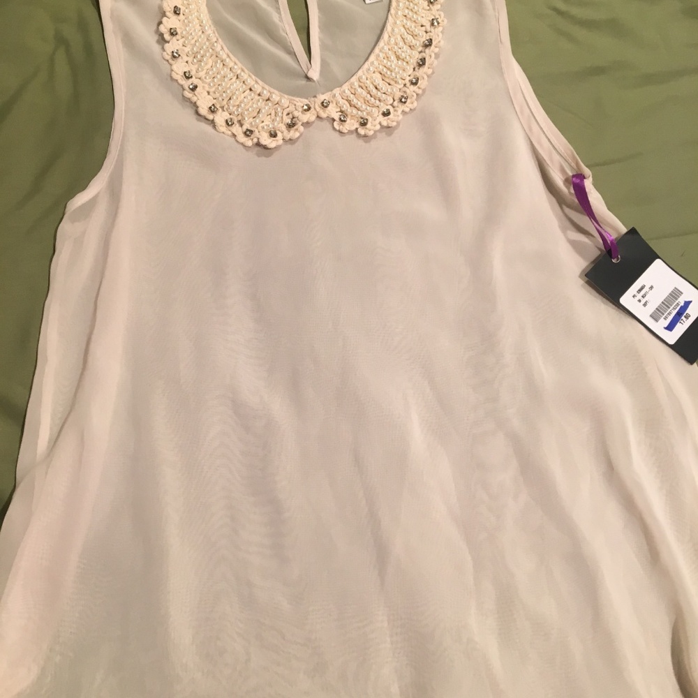 Sleeveless Blouse